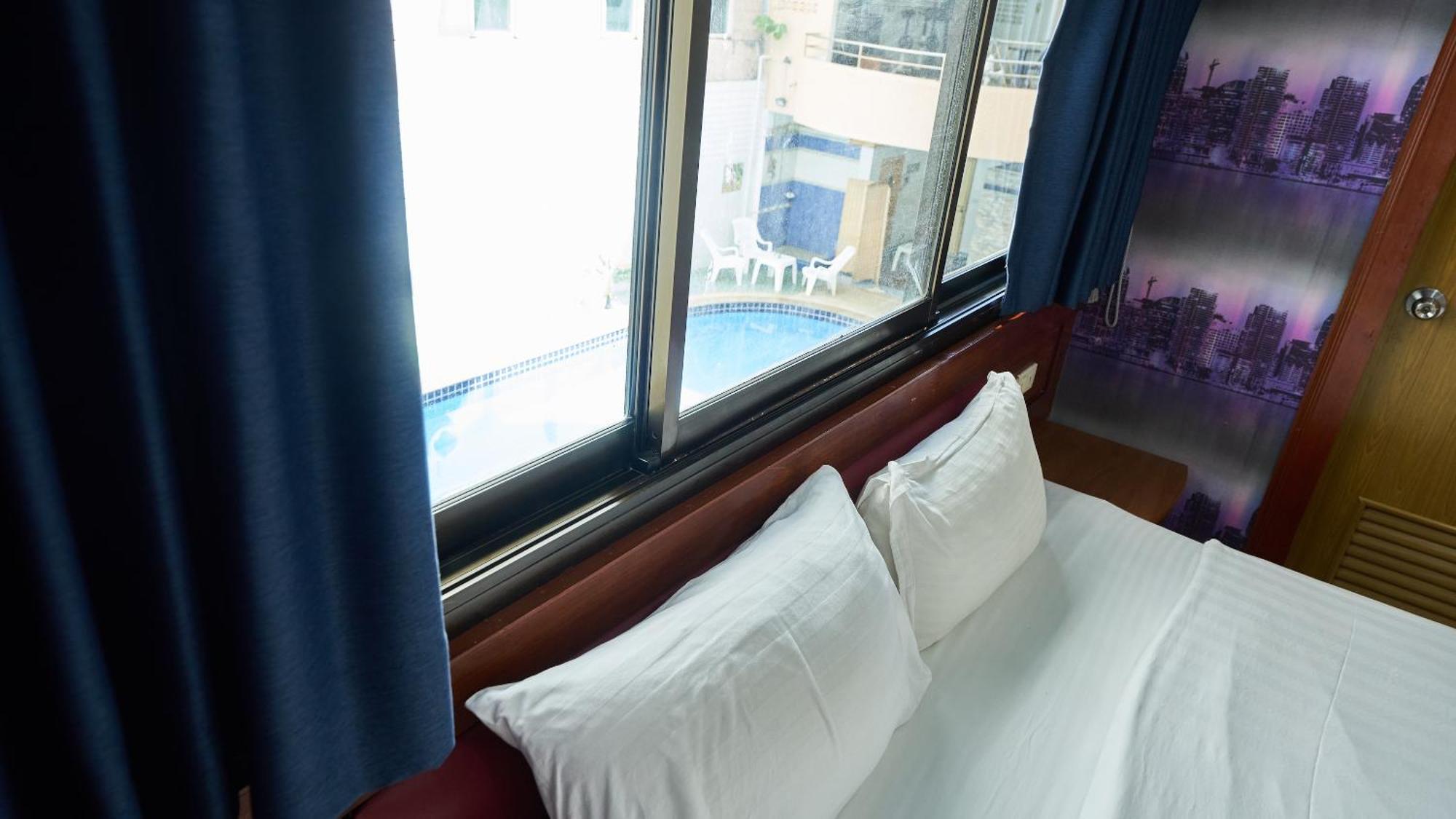 Lime Hotel Patong Habitación foto