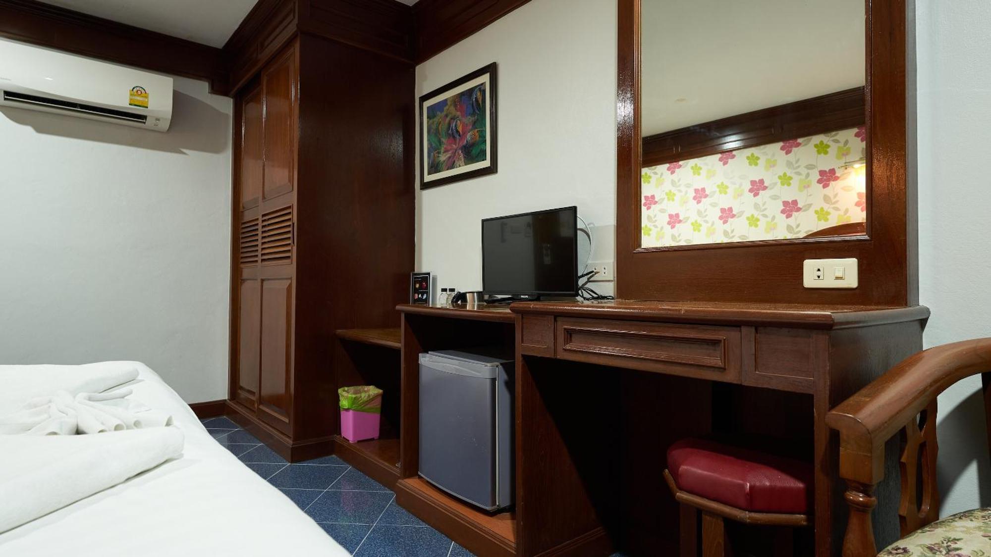 Lime Hotel Patong Habitación foto