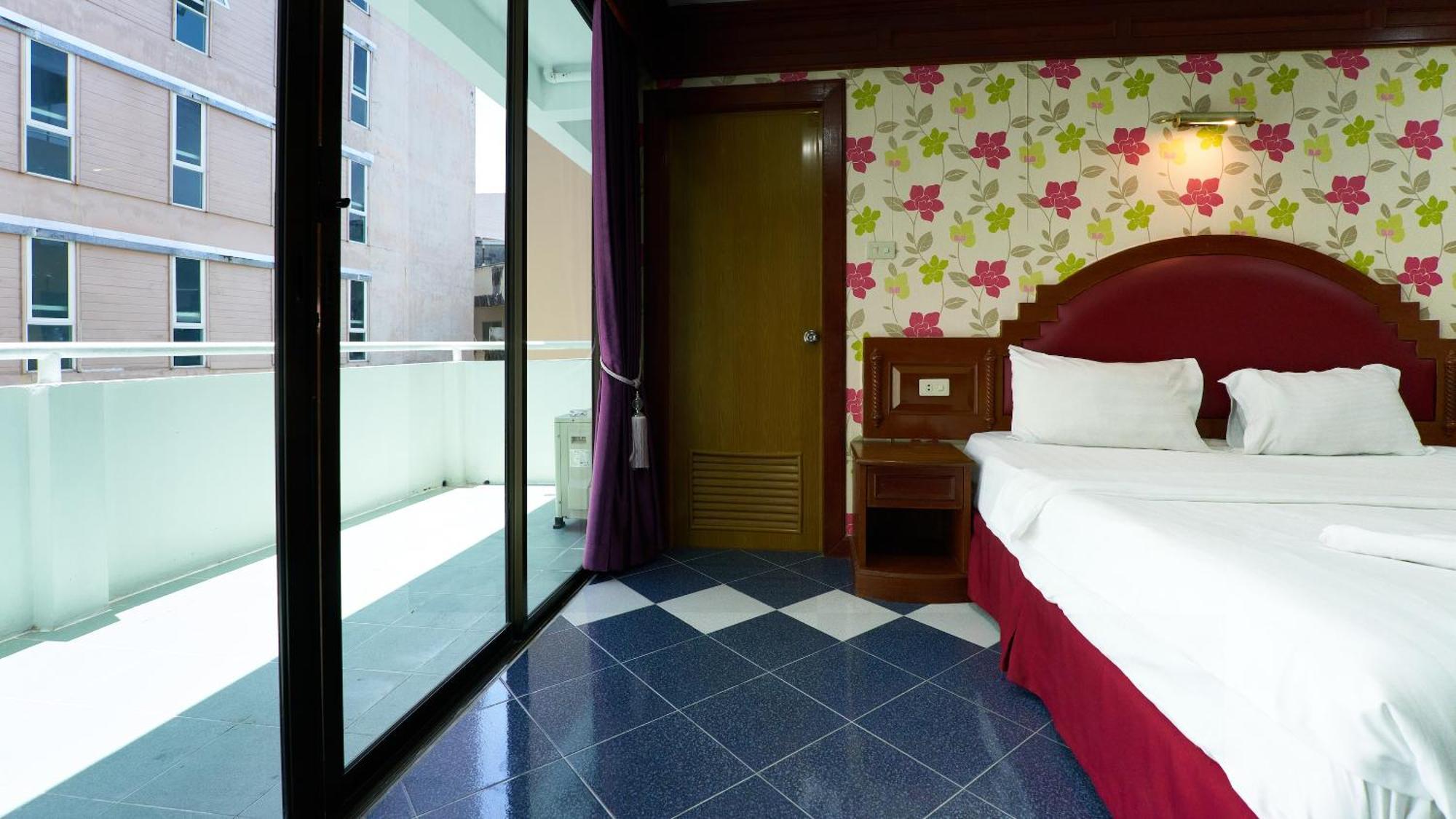 Lime Hotel Patong Habitación foto