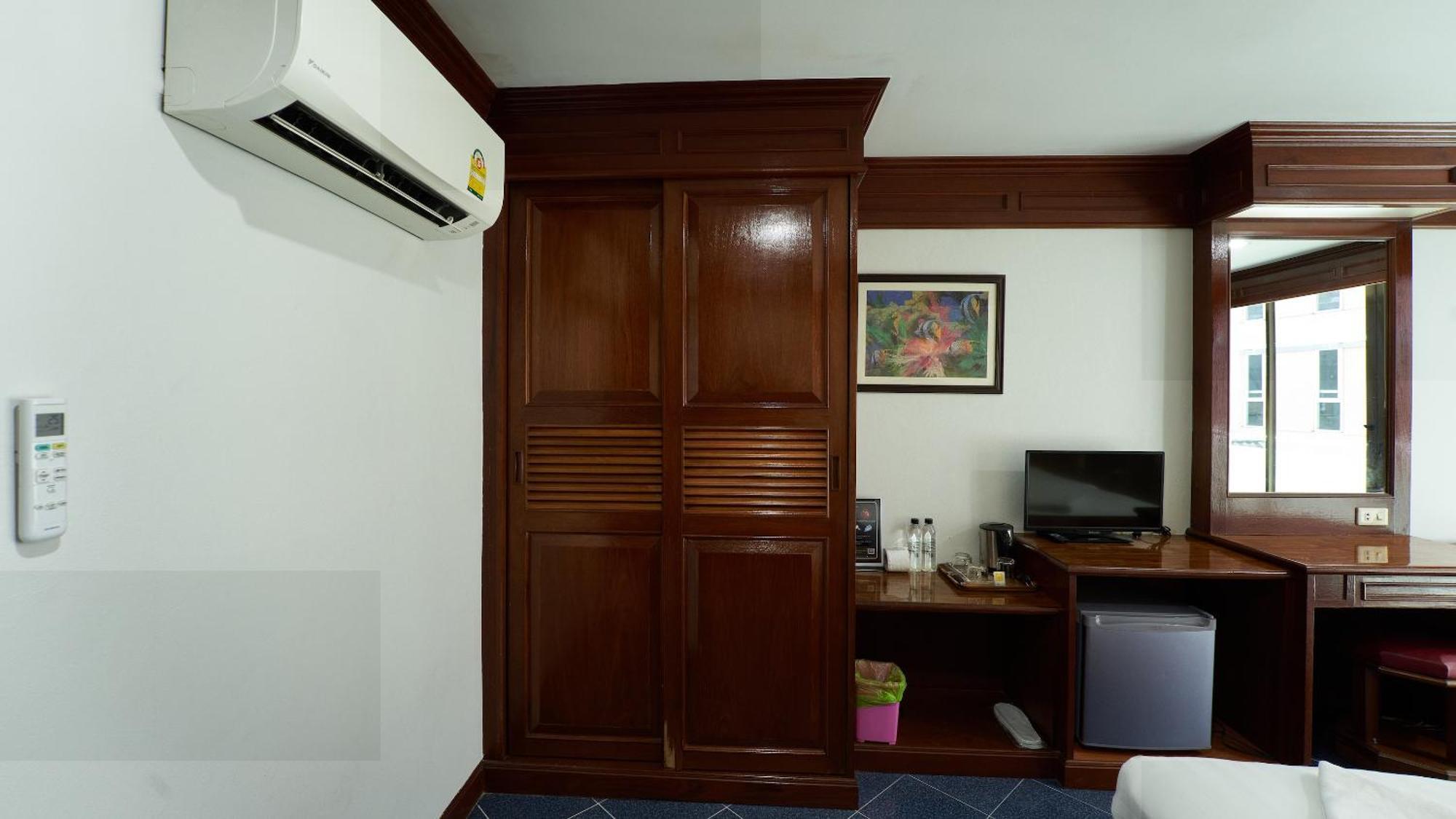 Lime Hotel Patong Habitación foto