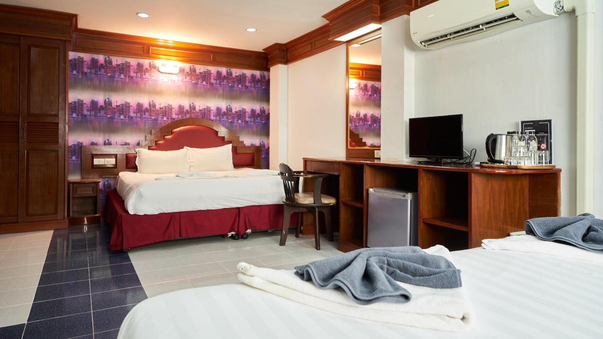 Lime Hotel Patong Habitación foto