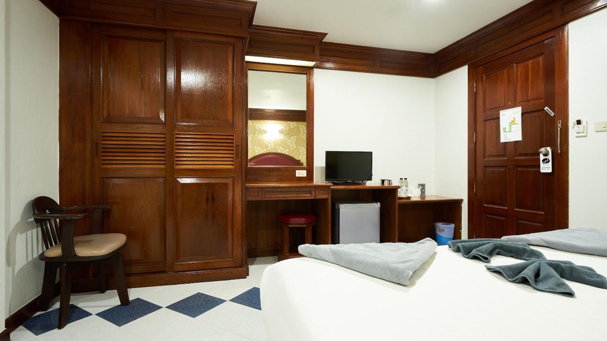Lime Hotel Patong Habitación foto